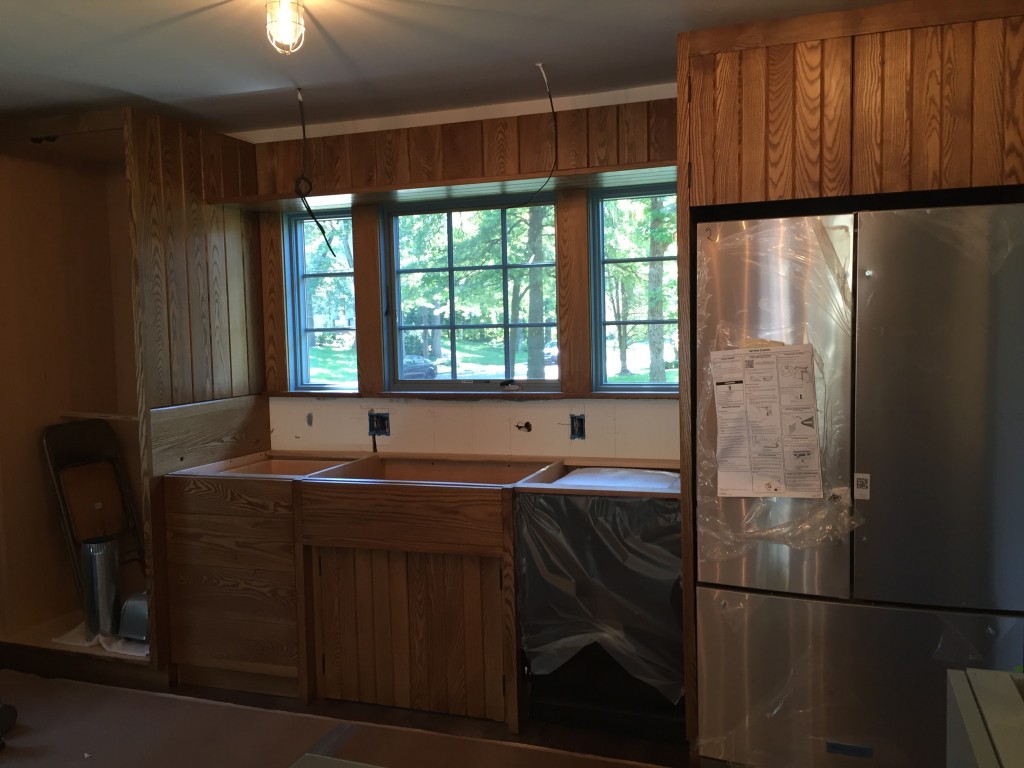 Sink wall windows